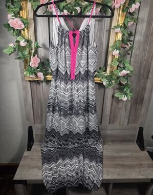 Accidentally in Love Women's Medium Black White Pink Maxi Dress Strappy